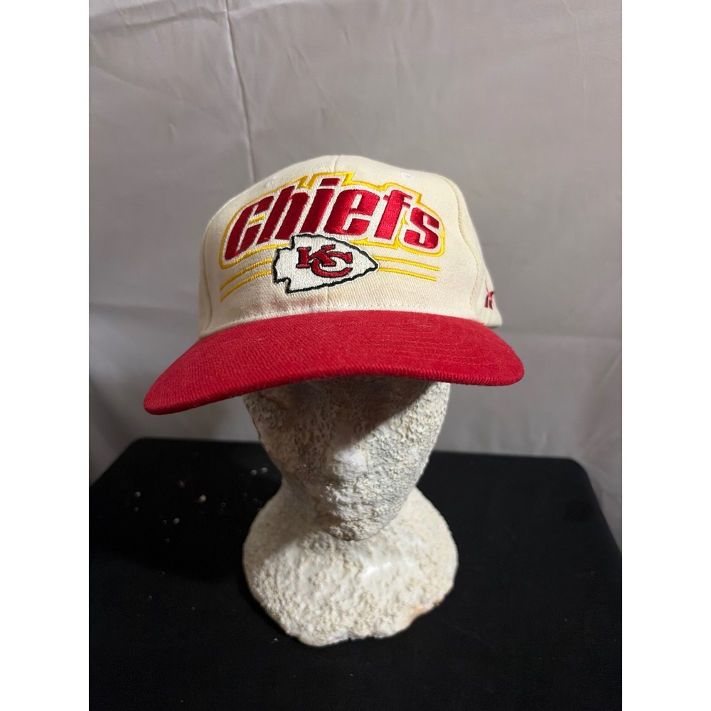 Reebok Snapback Hat Mens OSFA Cream Red Good Vintage NFL Kansas City Chiefs Cap